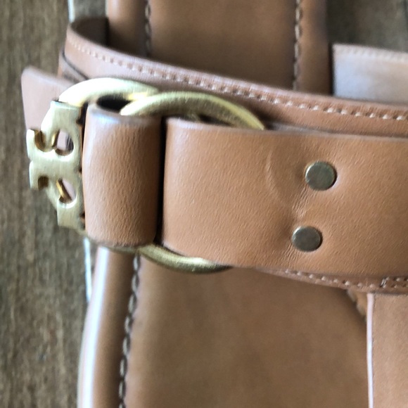 Authentic Tory Burch Tan Sandals!! - Picture 6 of 8
